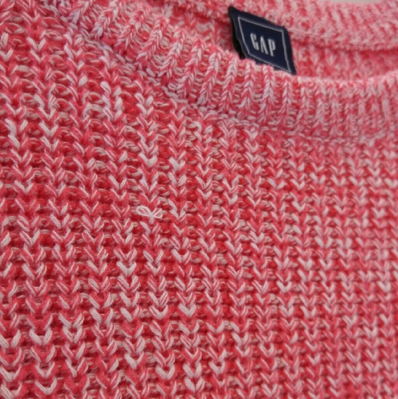 🎉SALE🎉 Gap Red Knit Sweater - Picture 4 of 4