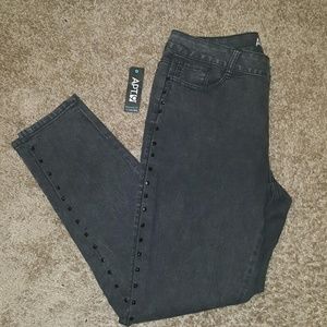 Mid Rise Skinny jeans