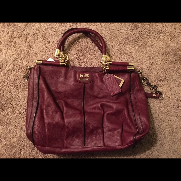 COACH MADISON PINNACLE RASPBERRY CARRIE SATCHEL