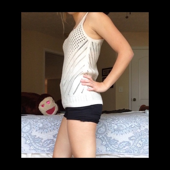 Cute Knit Tank Top - Picture 3 of 4