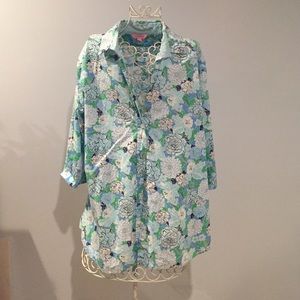 Lilly Pulitzer beach cover up (small)