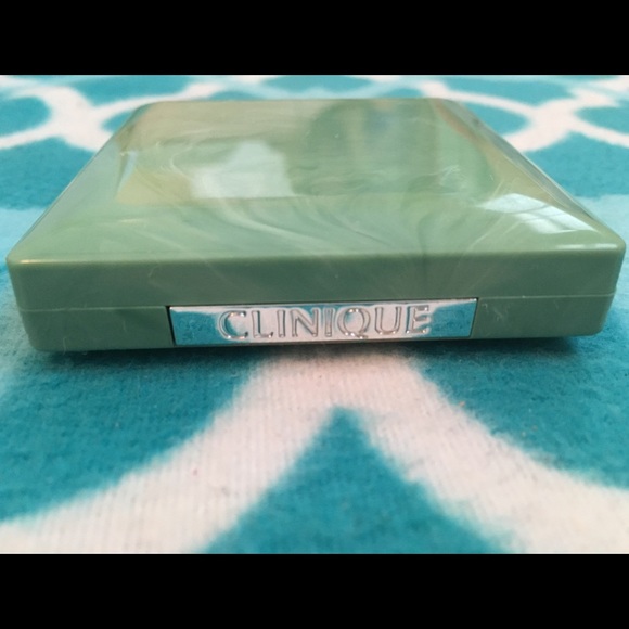 Clinique Matte Powder Case
