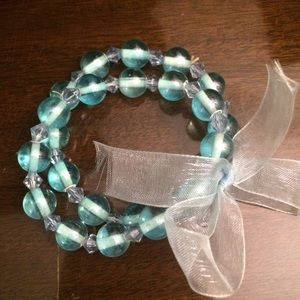 Blue beaded bracelet