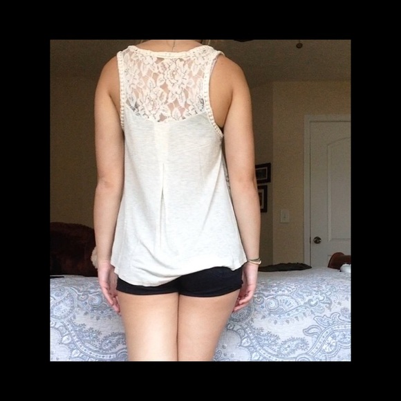 Unique Patterned Tank - Picture 3 of 4