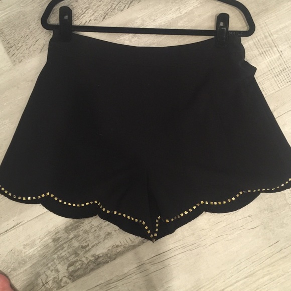 Forever 21 Pants - Forever 21 black shirt w gold embellishment