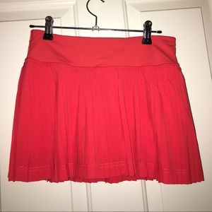 Lululemon pleat to street skirt alarming 4 NEW