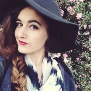 Meet your Posher, Caitlin