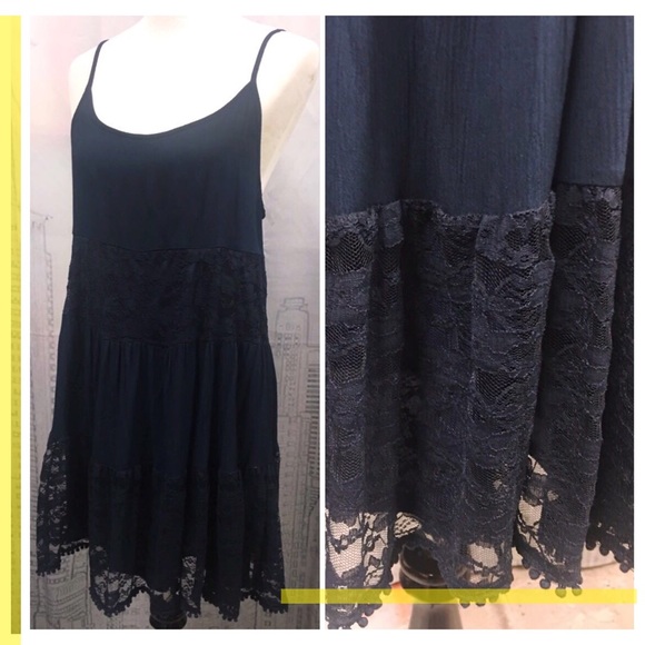 LACE TRIMMED NAVY SUNDRESS - Picture 2 of 3