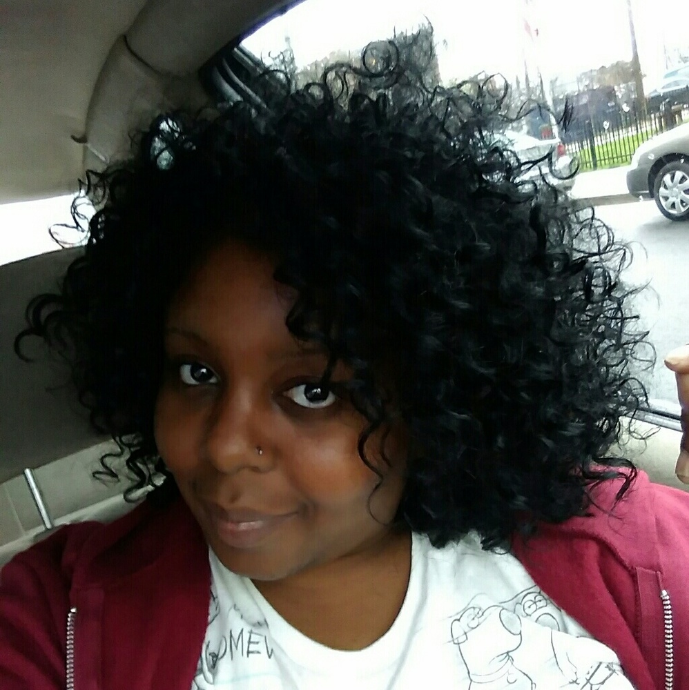 Meet your Posher, Crystal