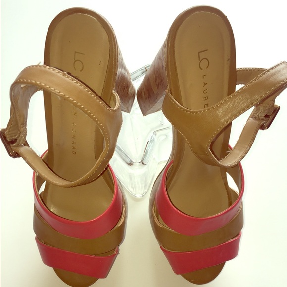 🌸LC LAUREN CONRAD LEATHER/CORK WEDGES