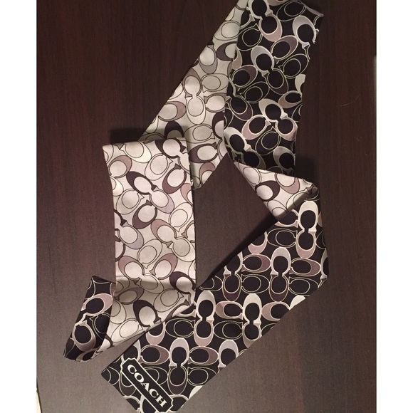 Coach Thin Scarf