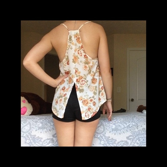 Patterned Tank - Picture 4 of 4