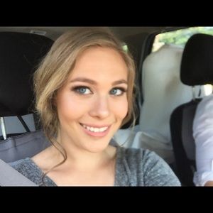 Meet your Posher, Jenna