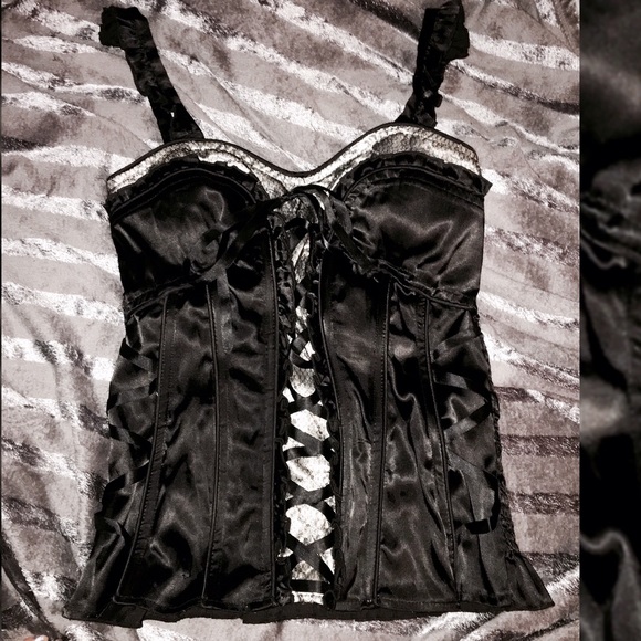 Terrific ToTo Collection Corset - Picture 4 of 4