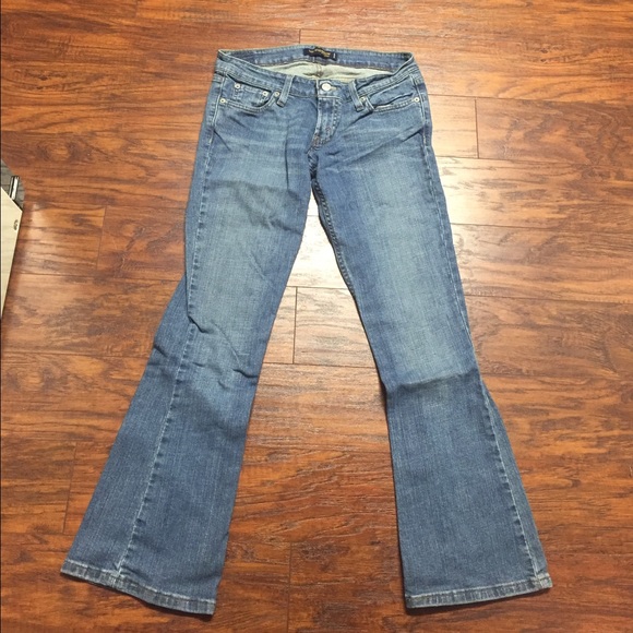 Levis size 5 short "too super low" jeans