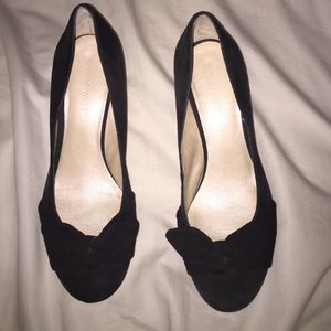 Nine West black wedges
