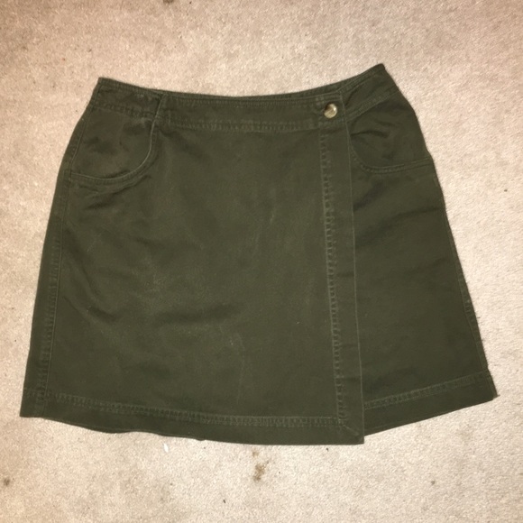 High waisted green Skort