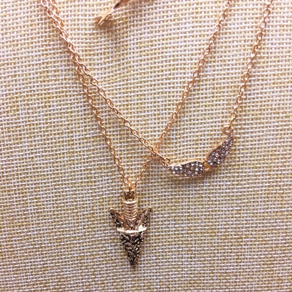 Arrowhead Necklace - Picture 3 of 3