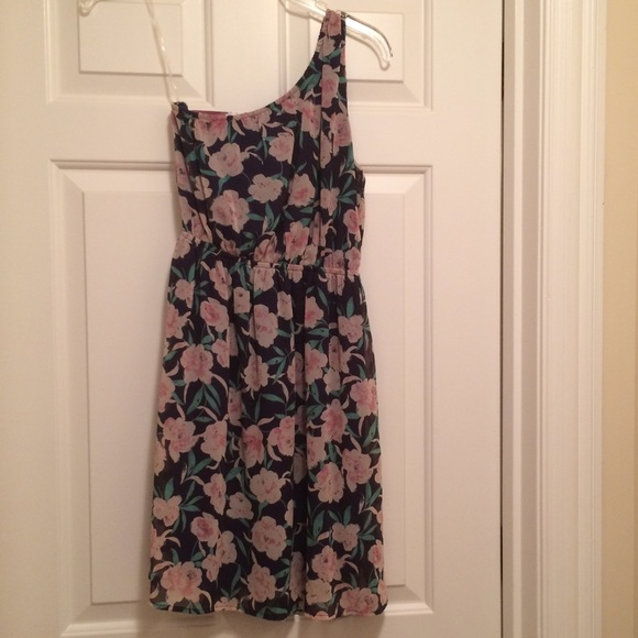Everly/Modcloth One-shouldered Floral Dress