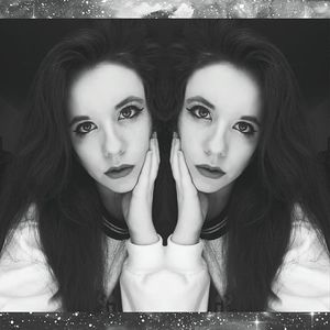 Meet your Posher, Caitlin