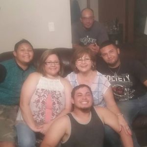 Meet your Posher, Amanda reyes