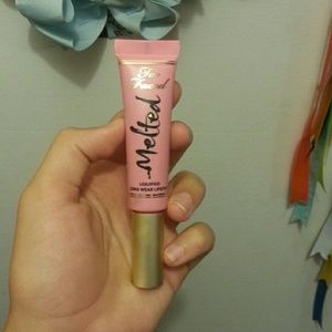 Too faced melted lipstick in melted peony