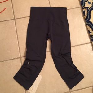 Lululon crop pants