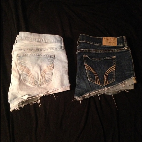 2 pairs Hollister short shorts
