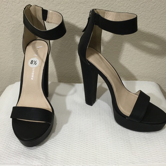 ❌SOLD❌ New Sexy Chinese Laundry Size 8.5 Heels