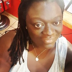 Meet your Posher, Yolanda