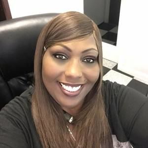 Meet your Posher, Tina