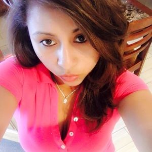 Meet your Posher, Suany larissa cuestas