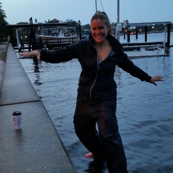 Meet your Posher, Jennifer - Picture 2 of 2