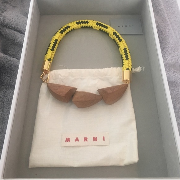 SOLD-Marni S/S '15 statement necklace⭐️