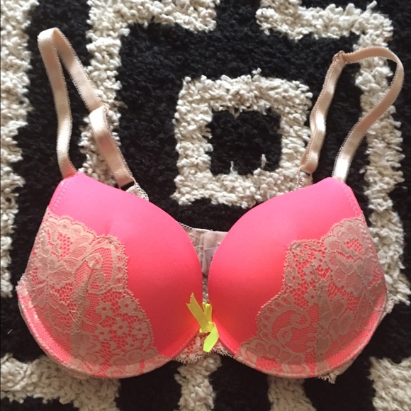 Victoria Secret Push Up Bra