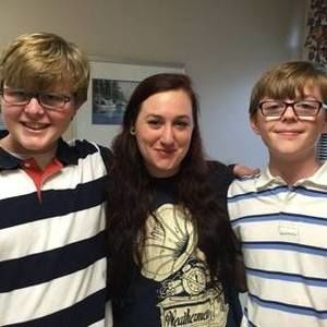 Meet your Posher, Alyson