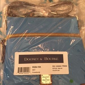 Dooney & Bourke purse