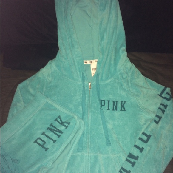 PINK: MATCHING Turquoise shorts set