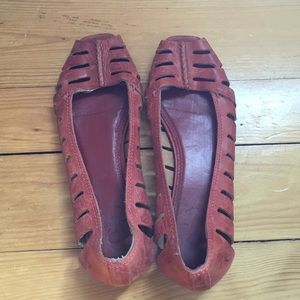 Adorable FRYE flats.