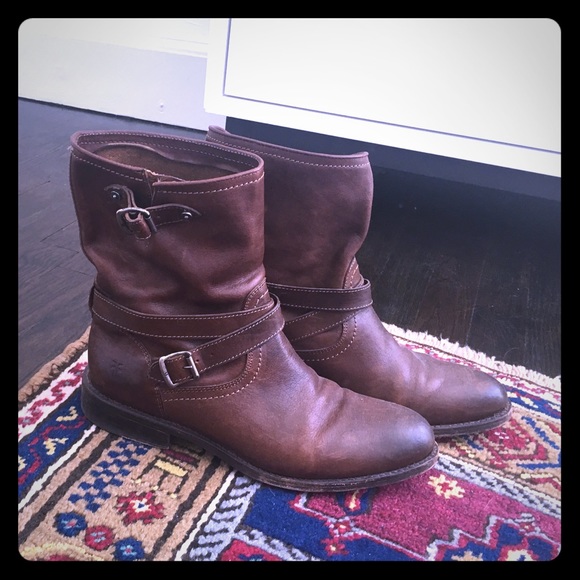 Frye Veronica boot, dark brown, size 10