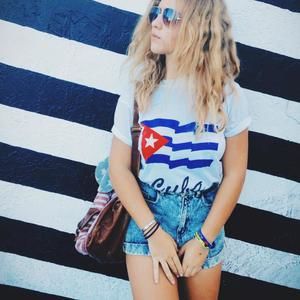 Meet your Posher, Victoria