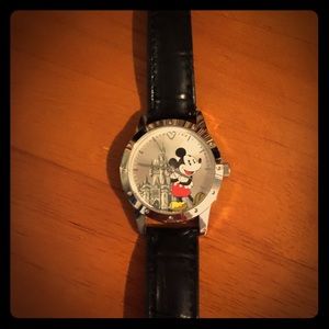 Mickey Mouse Watch- needs battery