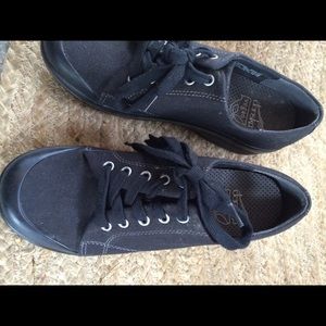 DANSKOS- never worn