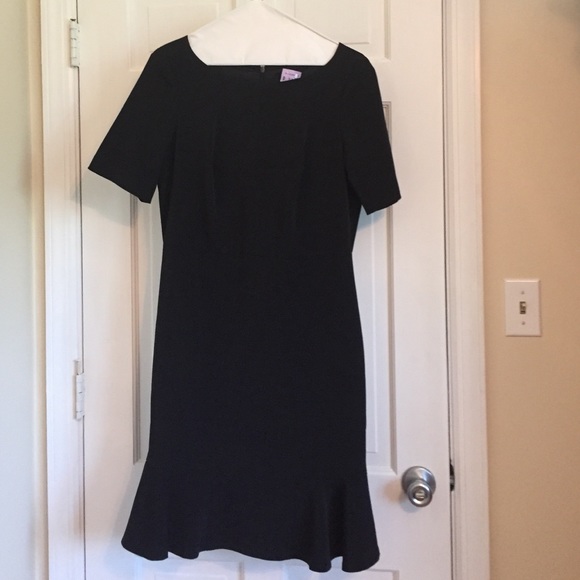 Ann Taylor little black dress size 6
