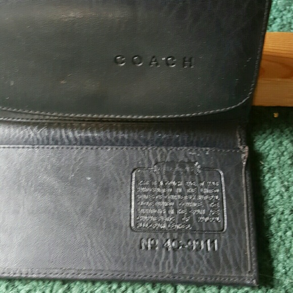 Coach black authentic wallet - Picture 3 of 3