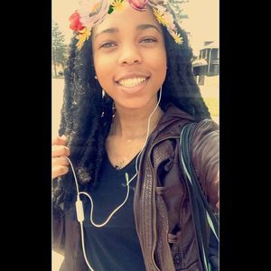 Meet your Posher, Vanessa