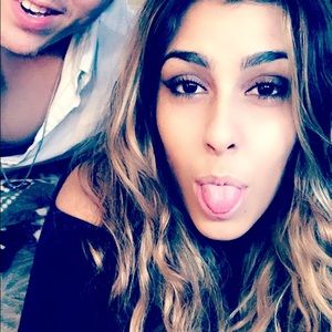 Meet your Posher, Anabella