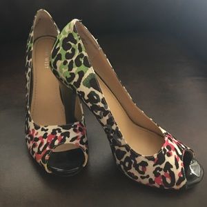 Fun to wear Nine West!