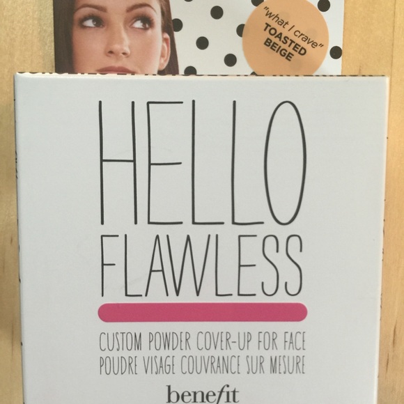 hello flawless! powder foundation "toasted beige"