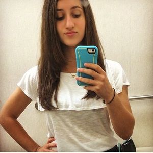 PRICE⬇️ White top with ruffle